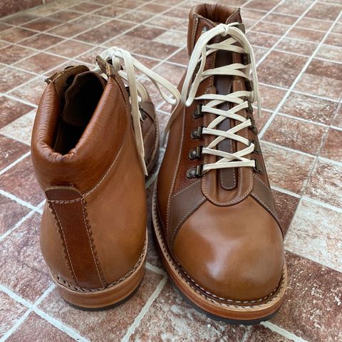 BLKBRD Unlisted Model in Unknown Leather