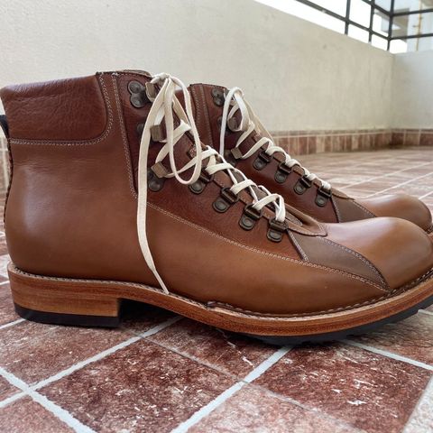 BLKBRD Unlisted Model in Unknown Leather