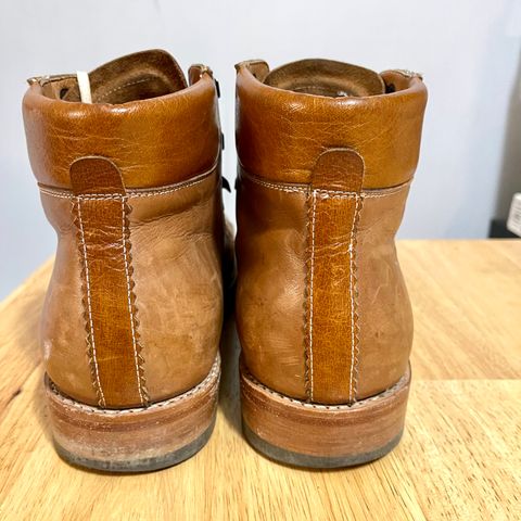 BLKBRD Unlisted Model in Unknown Leather