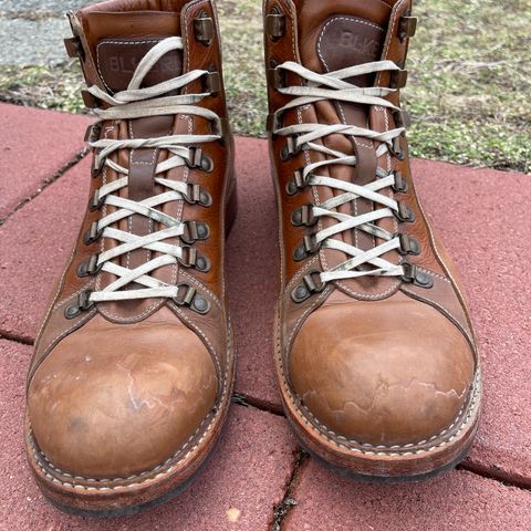 BLKBRD Unlisted Model in Unknown Leather