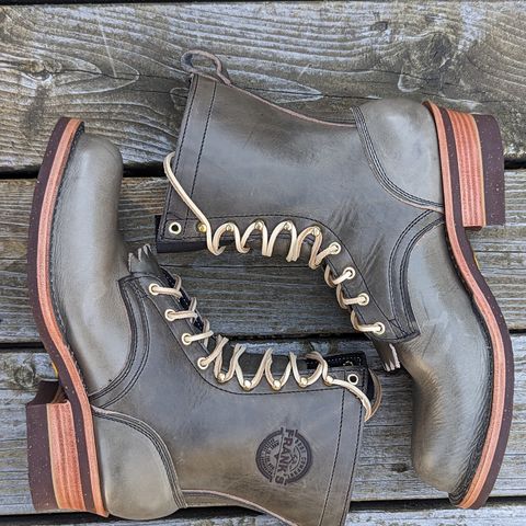 Frank's Unknown Model in Wickett & Craig Ash Grey Traditional Harness