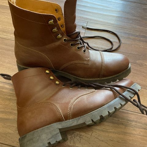 Will's Vegan Store Work Boots in Chestnut Italian Vegan Leather