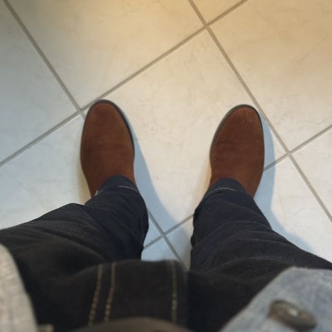 Grant Stone Elias in C.F. Stead Dark Oak Roughout