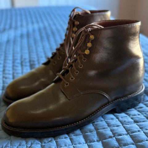 View photo of Grant Stone Edward Boot in Horween Dark Olive Chromexcel