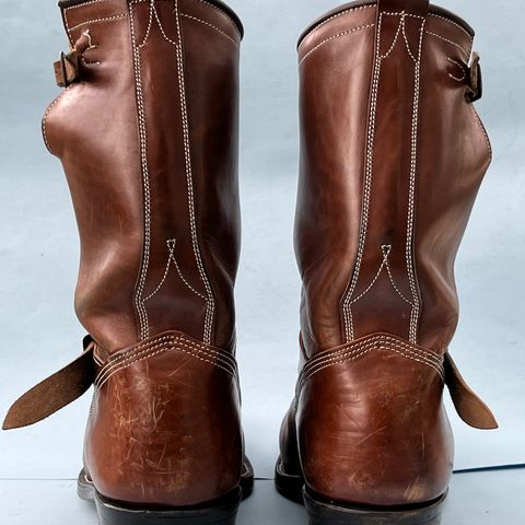 View photo of Unsung U 22-2 Engineer Boot in Maryam Toscanello Horsebutt Overdyed Walnut