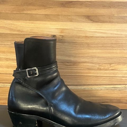 View photo of Crux Deluxe Jodhpur in Guidi Black Horsehide