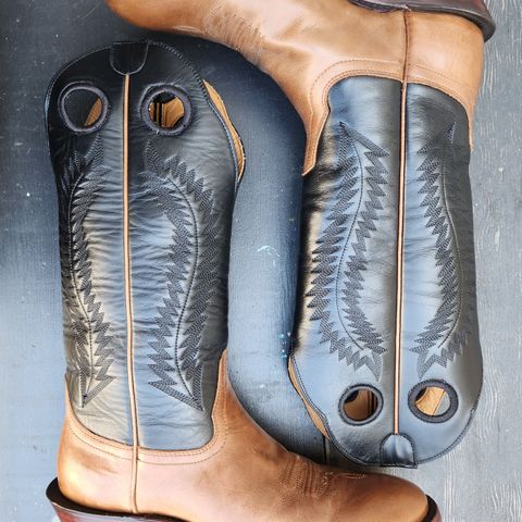 Drew's The Trevor in Unknown Leather