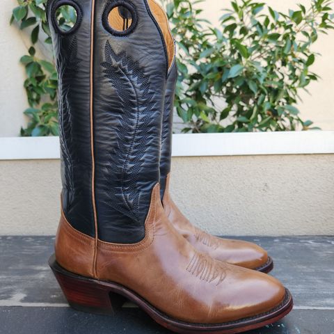 Drew's The Trevor in Unknown Leather