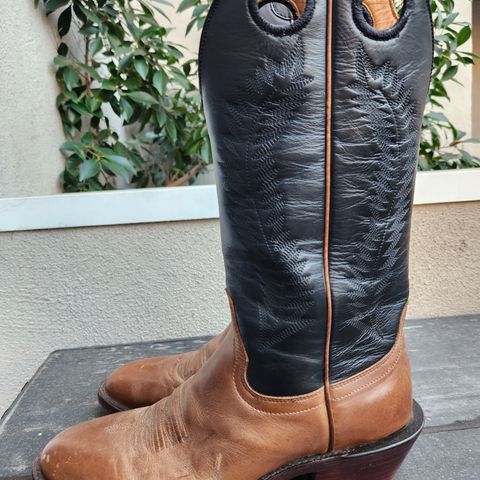 Drew's The Trevor in Unknown Leather