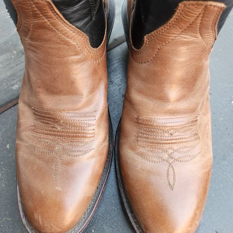 Drew's The Trevor in Unknown Leather