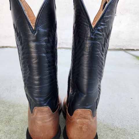 Drew's The Trevor in Unknown Leather