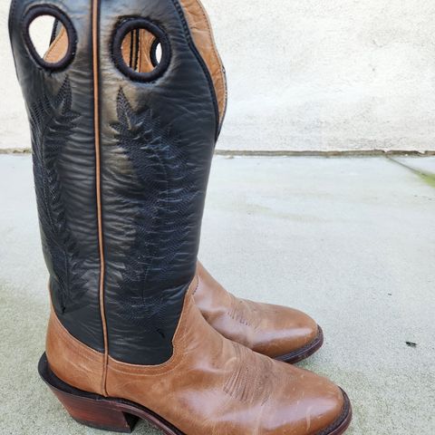 Drew's The Trevor in Unknown Leather