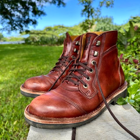 Jim Green Numzaan in Hazelnut Veg Retan