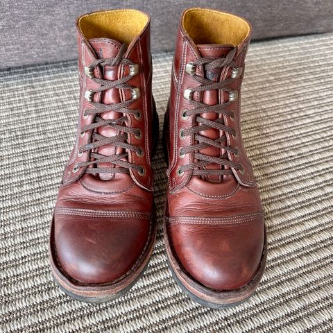 Jim Green Numzaan in Hazelnut Veg Retan