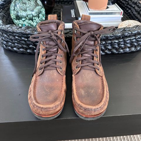 Jim Green Meander Moc Toe in Bronco Brown