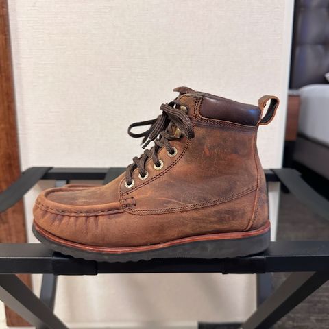 Jim Green Meander Moc Toe in Bronco Brown