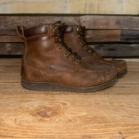 Jim Green Meander Moc Toe in Bronco Brown