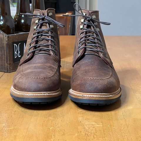 Parkhurst The Niagara in C.F. Stead Light Brown Waxy Commander Suede
