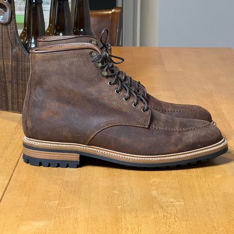 Parkhurst The Niagara in C.F. Stead Light Brown Waxy Commander Suede