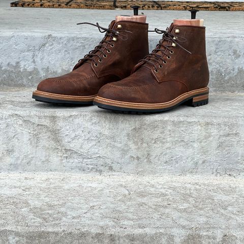 Parkhurst The Niagara in C.F. Stead Light Brown Waxy Commander Suede