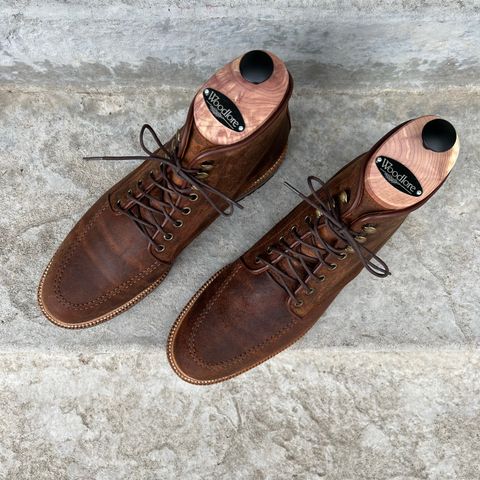 Parkhurst The Niagara in C.F. Stead Light Brown Waxy Commander Suede