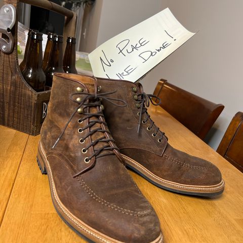 Parkhurst The Niagara in C.F. Stead Light Brown Waxy Commander Suede