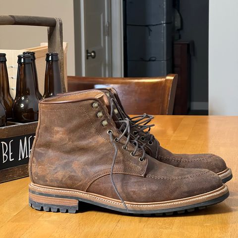 Parkhurst The Niagara in C.F. Stead Light Brown Waxy Commander Suede