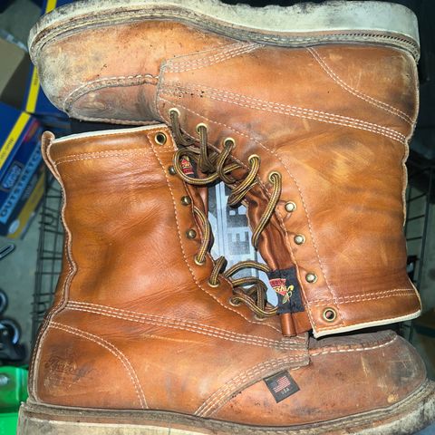 Thorogood 8" Moc Toe in Tobacco Gladiator Oil-Tanned