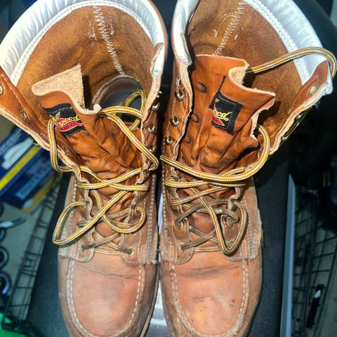 Thorogood 8" Moc Toe in Tobacco Gladiator Oil-Tanned