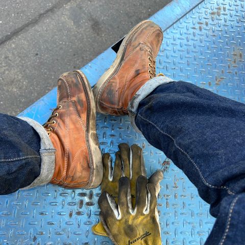 Thorogood 8" Moc Toe in Tobacco Gladiator Oil-Tanned