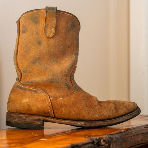 View photo of Unsung Jim Casy in Wickett & Craig Natural Latigo Roughout