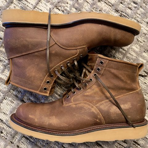 Viberg Scout Boot in C.F. Stead Snuff Waxy Commander Suede