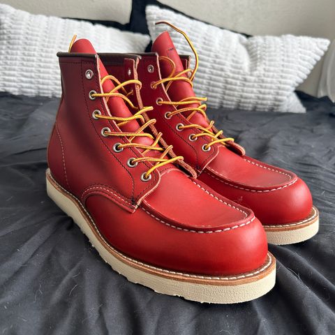 Red Wing 6-Inch Classic Moc in S.B. Foot Oro-Russet Portage