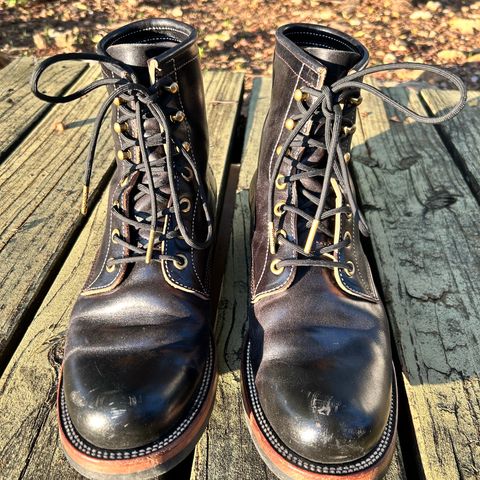 Quan Shoemaker Unknown Model in Maryam Black Horsebutt