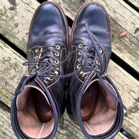 Quan Shoemaker Unknown Model in Maryam Black Horsebutt