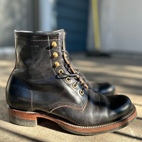 Quan Shoemaker Unknown Model in Maryam Black Horsebutt
