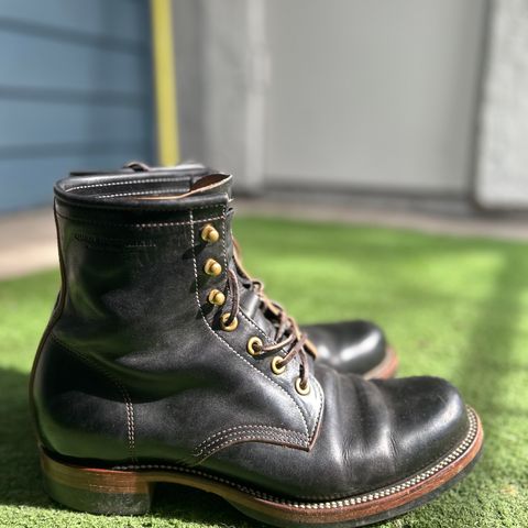 Quan Shoemaker Unknown Model in Maryam Black Horsebutt