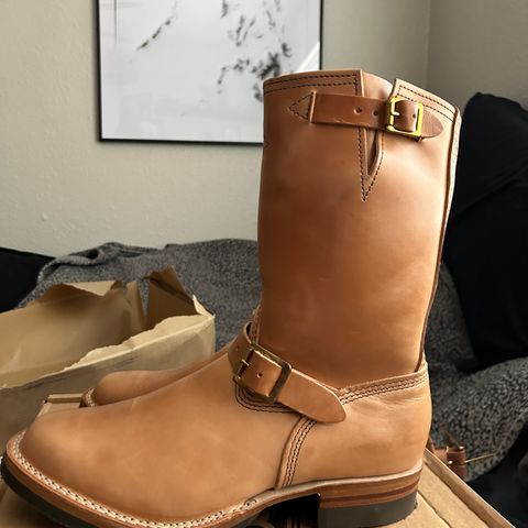 Wesco Mister Lou in Maryam Natural Horsebutt