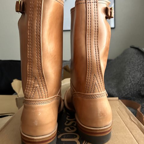 Wesco Mister Lou in Maryam Natural Horsebutt
