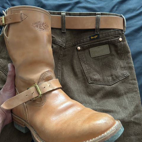 Wesco Mister Lou in Maryam Natural Horsebutt