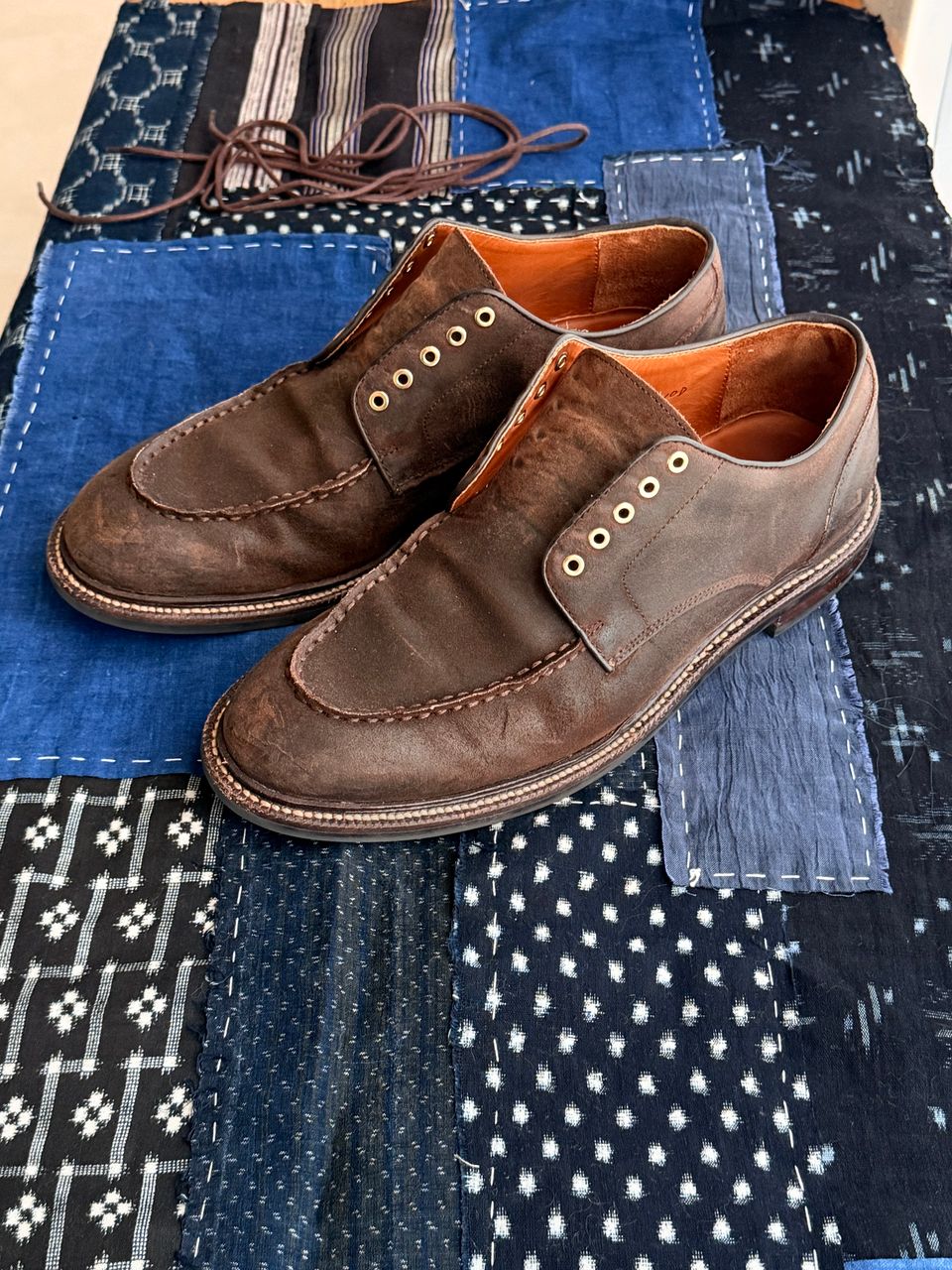 Grant Stone Moc Toe Derby in C.F. Stead Tobacco Waxy Commander Suede ...