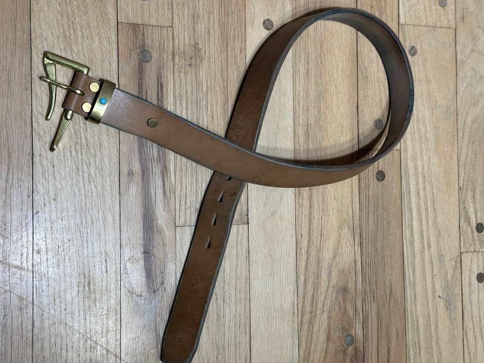 Brass Blade Custom in J&FJ Bakers Oak Bark Bridle Butt 14oz | Photo by ...